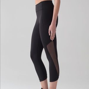 Lululemon Sole Training Crop Black